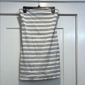 Silence + Noise navy and off white strapless dress size large.